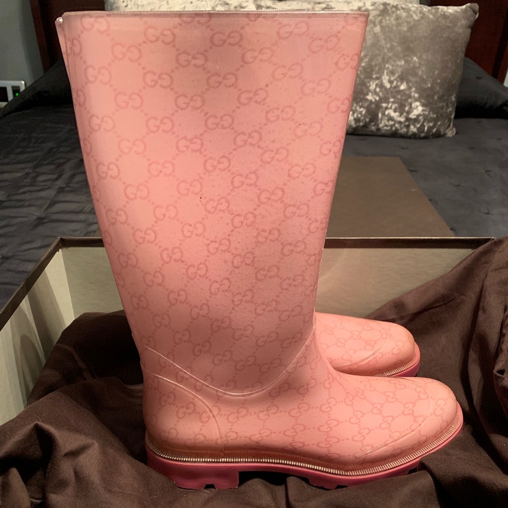 100% Authentic Pink Gucci Rain Boots